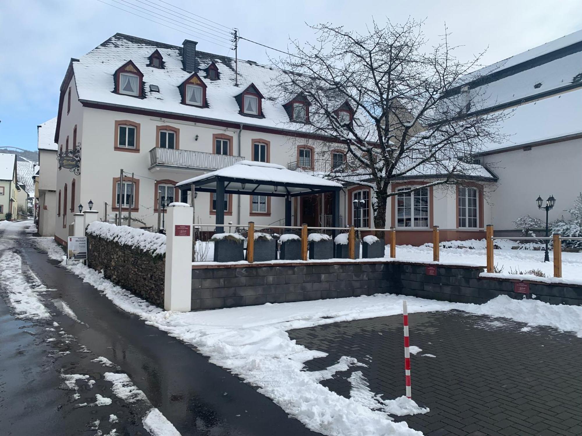 Weinhof Michael Morbach Hotel เซลทิงเงน-อาคทิก ภายนอก รูปภาพ