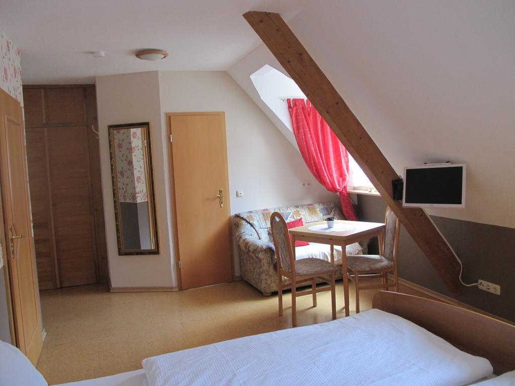 Weinhof Michael Morbach Hotel เซลทิงเงน-อาคทิก ห้อง รูปภาพ