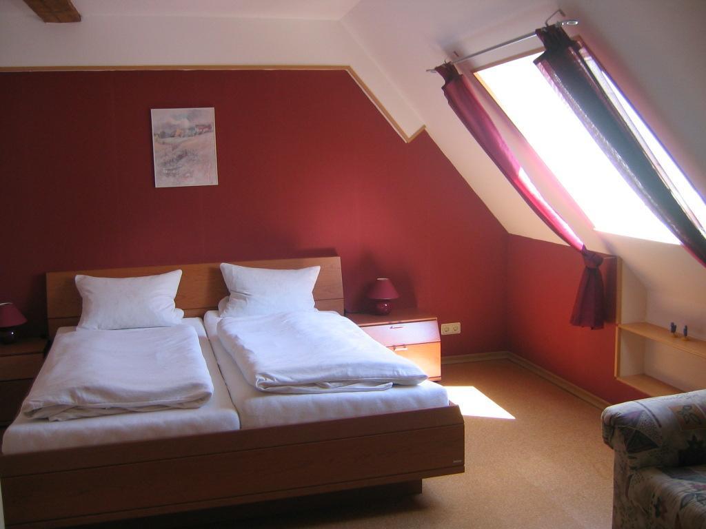 Weinhof Michael Morbach Hotel เซลทิงเงน-อาคทิก ภายนอก รูปภาพ