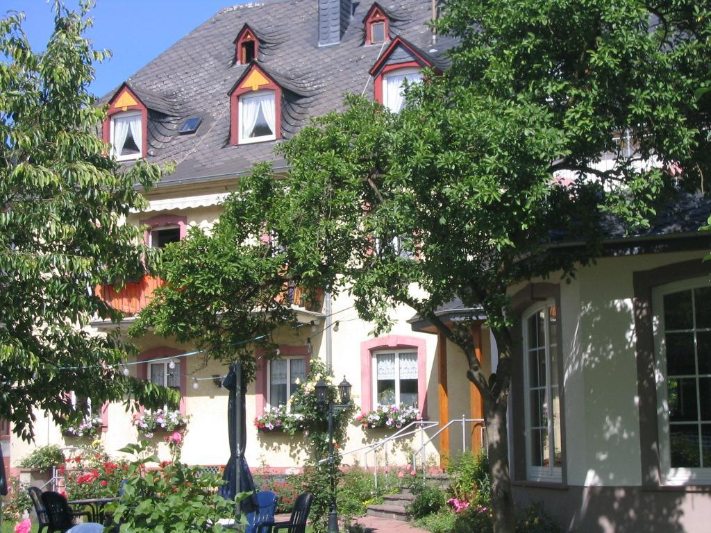 Weinhof Michael Morbach Hotel เซลทิงเงน-อาคทิก ภายนอก รูปภาพ